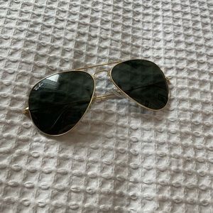 Ray-Ban Aviator Classic Sunglasses